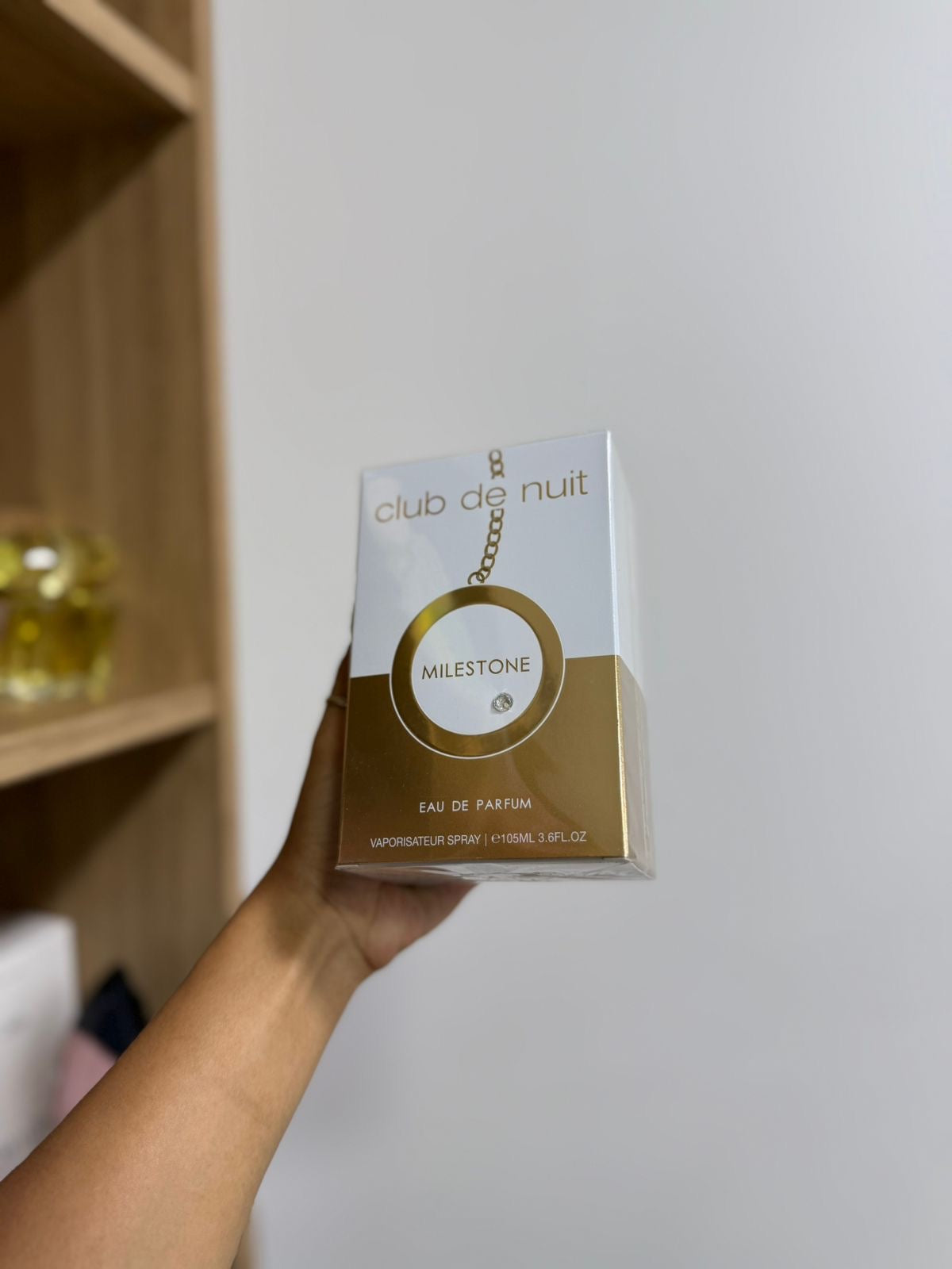 CLUB DE NUIT MILESTONE